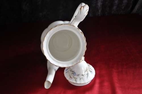 Royal Albert "Brigadoon" Coffee Pot Damaged!  -  Courier or Collection Please!