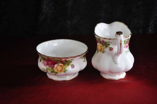 Royal Albert "Old Country Roses" Milk Jug & Sugar Bowl