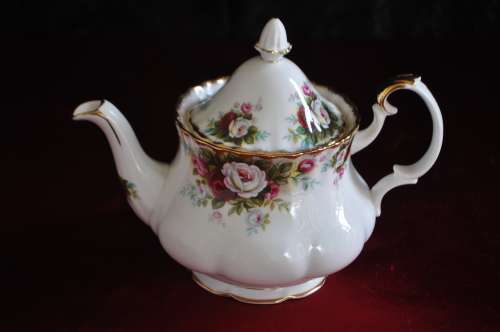 Royal Albert "Celebration" Tea For Two.      Collections or Courier Please!