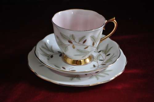 Royal Albert "Breamar" Trio