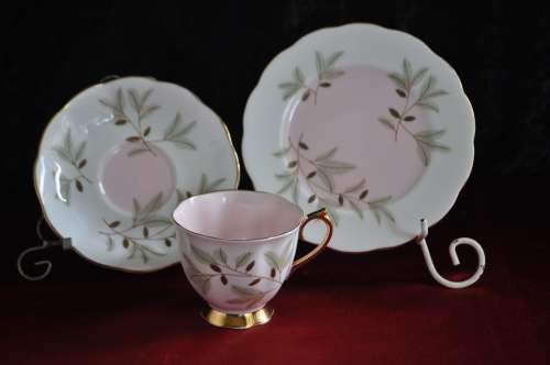 Royal Albert "Breamar" Trio