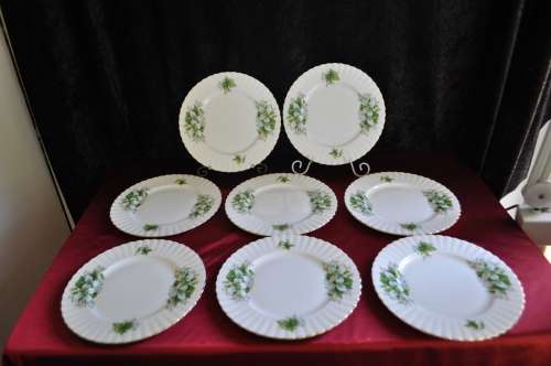Royal Albert "Trillium" 56 Piece Dinner Set.   Collection or Courier Please.