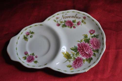 Royal Albert Flower Of The Month November "Chrysanthemum" Tennis Duo