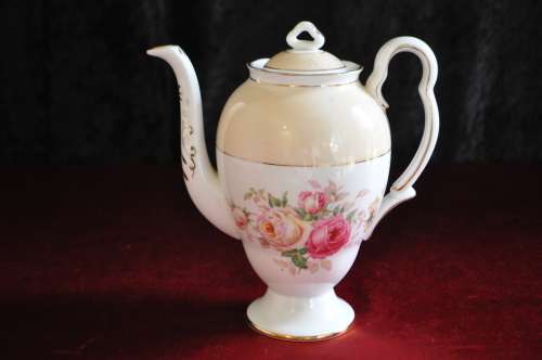 Royal Albert Unnamed 15 Piece Coffee Set ----   Collections or Courier Please!!