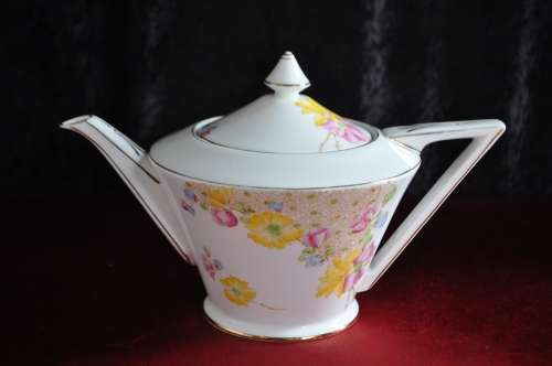 Royal Standard Tea Pot