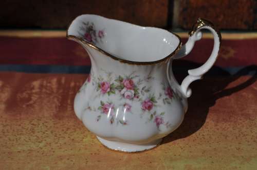 Paragon "Victoriana Rose" Tea Pot, Cake Plate, Milk & Sugar.