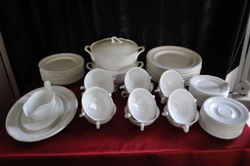 Royal Albert Horizons Profile 65 Piece Dinner Set.   ---   Collection or Courier Please!!