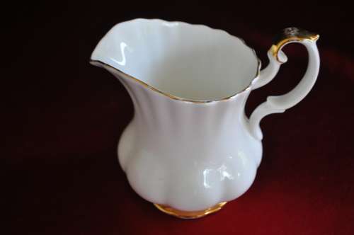 Royal Albert "Val D'or" 39 Piece Tea Set.    -----  Collection or Courier Please!