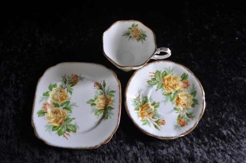Royal Albert "Tea Rose" Trio