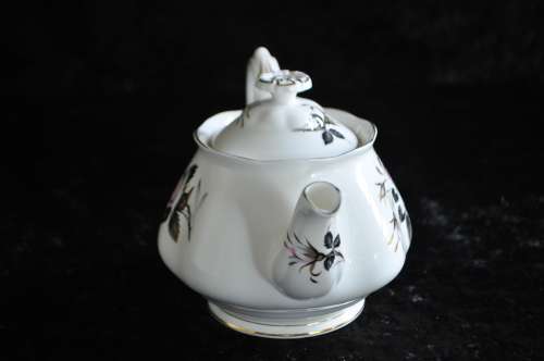 Royal Albert "Queens Messenger" Tea Pot For Two.