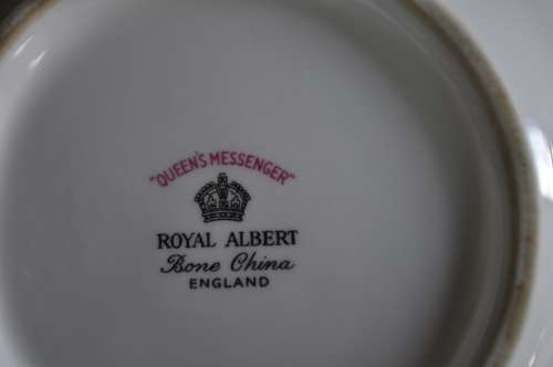 Royal Albert "Queens Messenger" Tea Pot For Two.