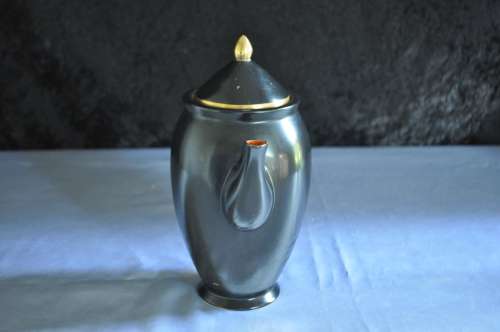 Carlton Ware Footed Lidded Coffee Pot.
