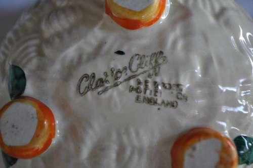Clarice Cliff Lidded Sugar Bowl