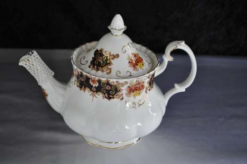 Royal Albert "Heritage" 22 Piece Tea Set