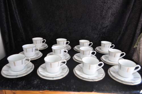 Noritake "Humoresque" 12 x Trio's