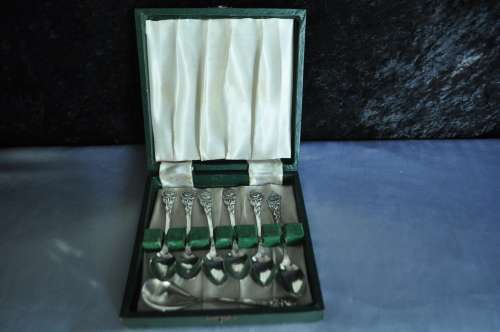 Vintage Boxed Teaspoon Set.