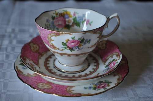 Royal Albert "Lady Carlyle" Trio