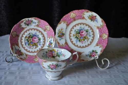 Royal Albert "Lady Carlyle" Trio