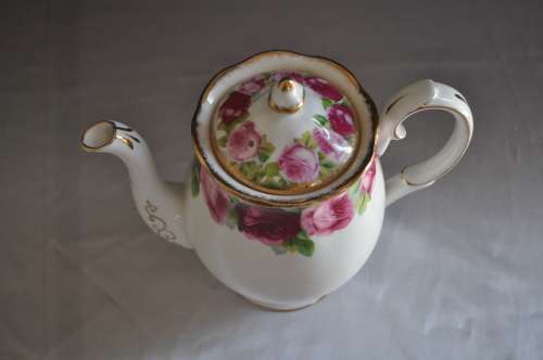 Royal Albert "Old English Rose" Coffee Pot