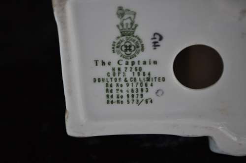 Royal Doulton Figurine "The Captain" HN 2260