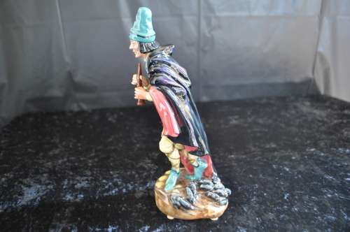 Royal Doulton Figurine `The Pied Piper` HN 2102.