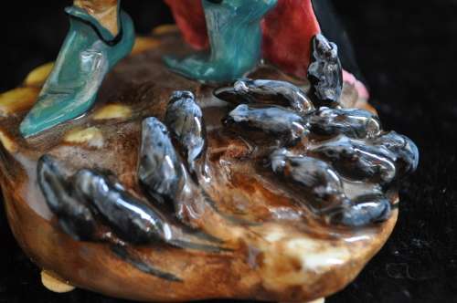 Royal Doulton Figurine `The Pied Piper` HN 2102.