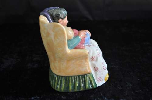 Royal Doulton "Sweet Dreams" HN 2380