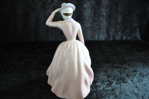 Royal Doulton `Sweet April` HN 2215