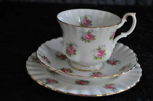 Royal Albert "Forget-Me-Not" Rose Trio