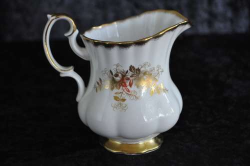 Royal Albert "Antoinette" Cake Plate, Milk & Sugar.