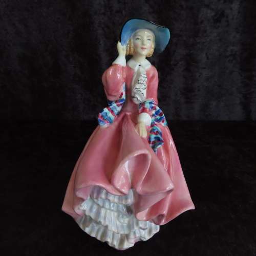 Royal Doulton Figurine `Top Of The Hill` HN 1849