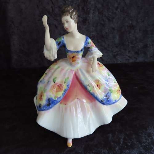 Royal Doulton Figurine "Christine" HN 2792