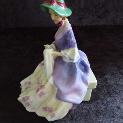 Royal Doulton Figurine "Griselda" HN 1993