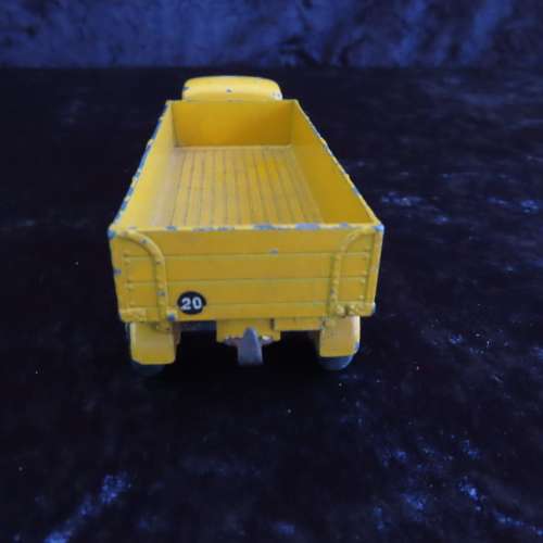 Dinky Toys Bedford Articulated Lorry #409  --  No Box