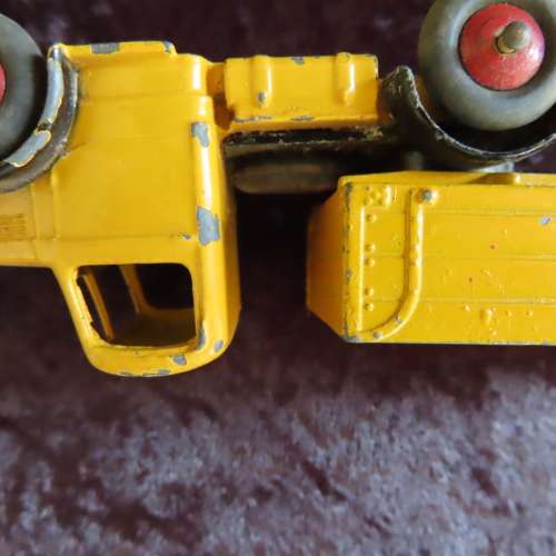 Dinky Toys Bedford Articulated Lorry #409  --  No Box