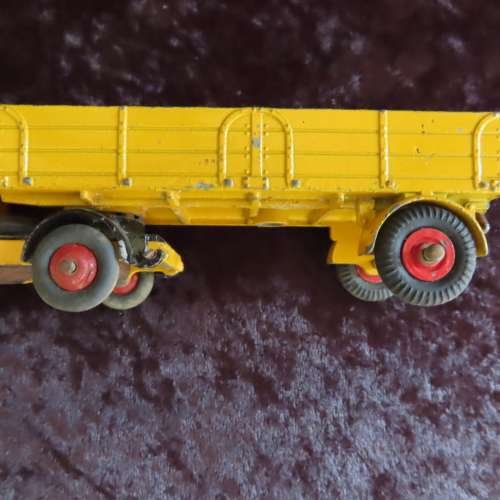 Dinky Toys Bedford Articulated Lorry #409  --  No Box