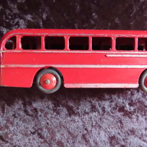 Dinky Toys Duple Roadmaster Leyland Royal Tiger 282 --  No Box.