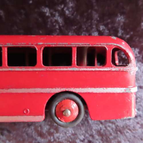 Dinky Toys Duple Roadmaster Leyland Royal Tiger 282 --  No Box.