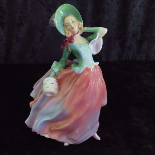 Royal Doulton Figurine Autumn Breezes HN 1911