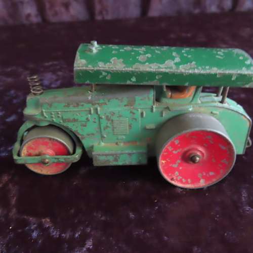 Dinky Toys Aveling Barford Diesel Roller #251  --  No Box