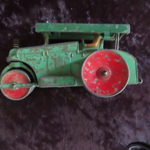 Dinky Toys Aveling Barford Diesel Roller #251  --  No Box