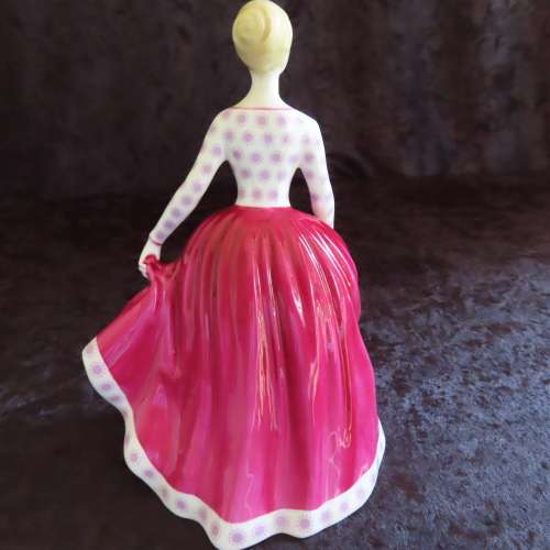 Royal Doulton Figurine `Fiona` HN 2694