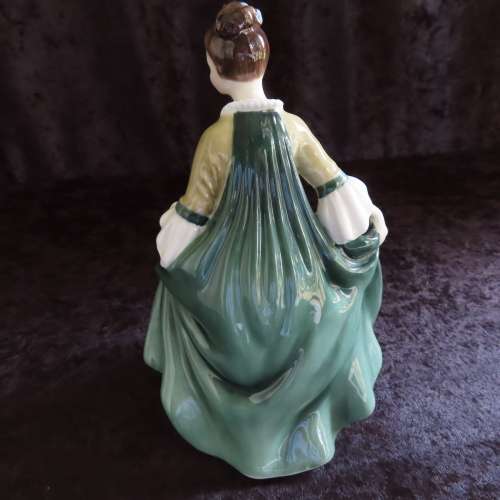 Royal Doulton Figurine `Elegance` HN 2264