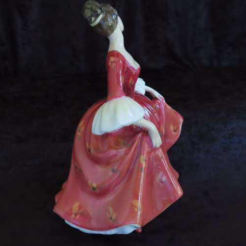 Royal Doulton Figurine `Stephanie` HN 2811