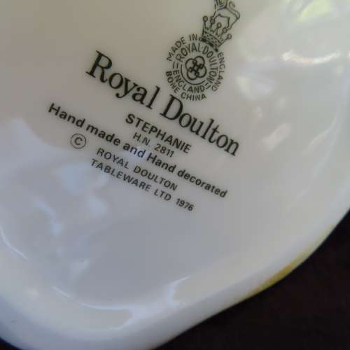 Royal Doulton Figurine `Stephanie` HN 2811