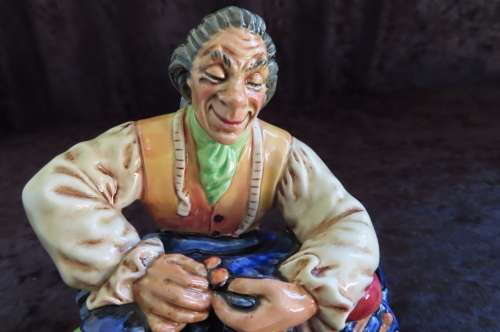 Royal Doulton Figurine `The Tailor` HN 2174
