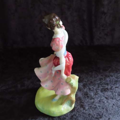 Royal Doulton Figurine The Seasons Series `Summer` HN 2086