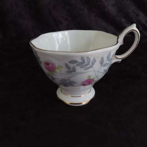 Royal Albert "Conway" Trio