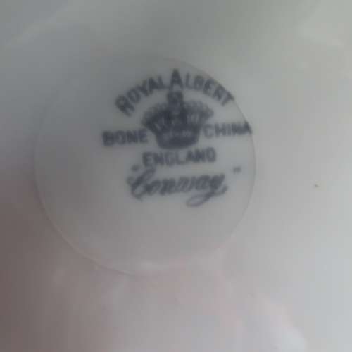 Royal Albert "Conway" Trio