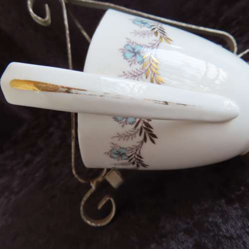 Royal Albert `Sherwood` 21 Piece Tea Set.